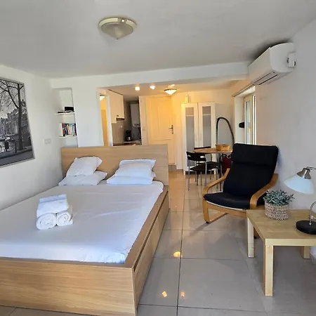 Apartment Studio With Great Seaview *